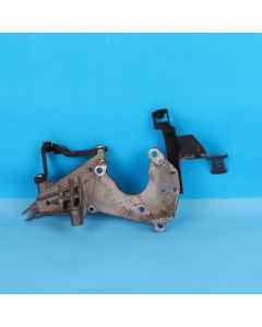 Audi A6 4F C6 Halterung Hochdruckpumpe 059130147J Aggregathalter Konsole Orig ON