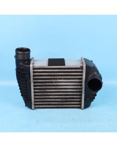Audi A6 4F C6 2.7 TDI Ladeluftkühler rechts 4F0145806R Beifahrerseite Orig. PR