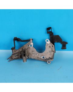 Audi A6 4F C6 Halterung Hochdruckpumpe 059130147J Aggregathalter Konsole Orig PB