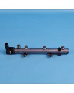 Audi A6 4F C6 3.0 TDI Einspritzleiste rechts 059130090AB Kraftstoffverteiler PH1