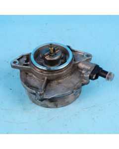 Audi A6 4F C6 2.7 3.0 TDI Unterdruckpumpe 057145100AE Vakuumpumpe Original OT