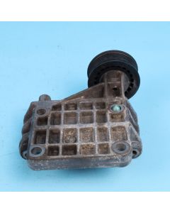 Audi A6 4F C6 2.7 3.0 TDI Halter Lichtmaschine 059903143K Halterung Original Pi