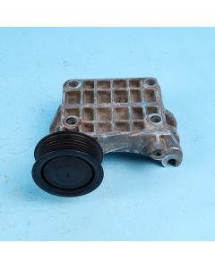 Audi A6 4F C6 2.7 3.0 TDI Halter Lichtmaschine 059903143K Halterung Original OH
