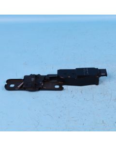 Audi A6 4F Avant Zuziehhilfe elektrische Heckklappe 4F9827383B Schliessplatte PO