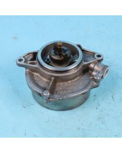 Audi A6 4F C6 2.7 3.0 TDI Unterdruckpumpe 057145100AC Vakuumpumpe Original PR