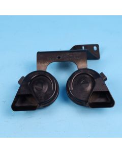 Audi A6 4F C6 Hupe 4F0951221 4F0951223 Signalhorn Tiefton Hochton Original PJ