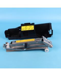 Audi A6 4F C6 Avant Wagenheber 4F0011031 8E0010175A Halterung Orig. PC