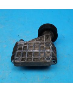 Audi A6 4F C6 2.7 3.0 TDI Halter Lichtmaschine 059903143K Halterung Original PR