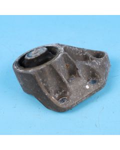 Audi A6 4F C6 Getriebestütze 8E0599125P Halterung Differentialgetriebe Orig. X1