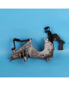 Audi A6 4F C6 Halterung Hochdruckpumpe 059130147J Aggregathalter Konsole Orig PG