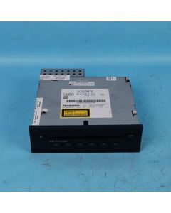 Audi A6 4F C6 CD-Wechsler 4E0910110E 4E0035110A MP3 6-fach CD-Spieler Orig. PP
