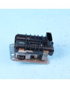 Audi A6 4F C6 2.7 TDI Stellmotor Turbolader 6NW009483 Ladedrucksteller Orig. PP