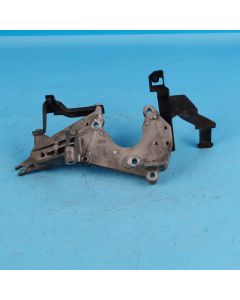 Audi A6 4F C6 Halterung Hochdruckpumpe 059130147J Aggregathalter Konsole Orig OU