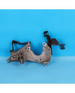 Audi A6 4F C6 Halterung Hochdruckpumpe 059130147J Aggregathalter Konsole Orig ON