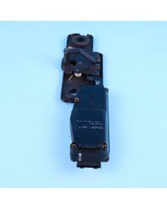 Audi A6 4F Avant Zuziehhilfe elektrische Heckklappe 4F9827383A Schliessplatte OF