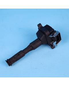 BOSCH Zündspule 0221504004 Zündspulenstecker Original E213