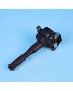 BOSCH Zündspule 0221504004 Zündspulenstecker Original E214