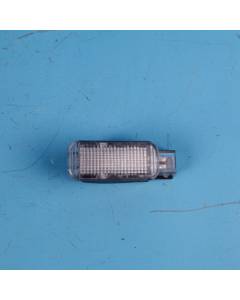Audi A6 4F C6 Fußraumbeleuchtung 4B0947415A Innenraumleuchte Lampe Leuchte ON1