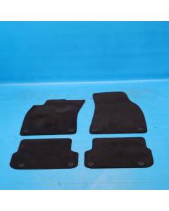 Audi A6 4F C6 Fußmatten SET schwarz hinten vorne Innenraumteppich Velours OO
